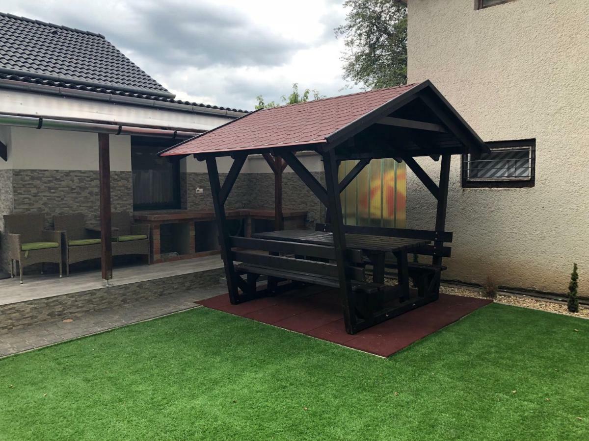 Siraly Apartman Hajdúnánás Zewnętrze zdjęcie